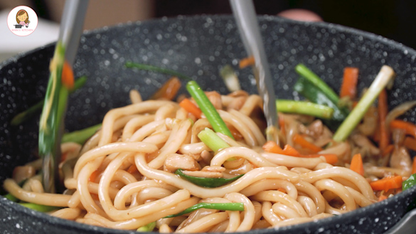 Stir Fried Udon Noodle ( Yaki Udon )