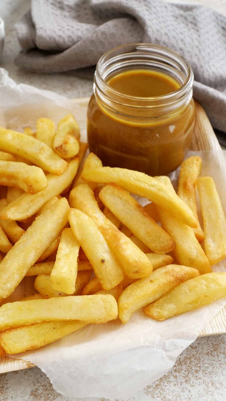 Chinese Chips and Curry Sauce - Khin's Kitchen | Takeout recipe