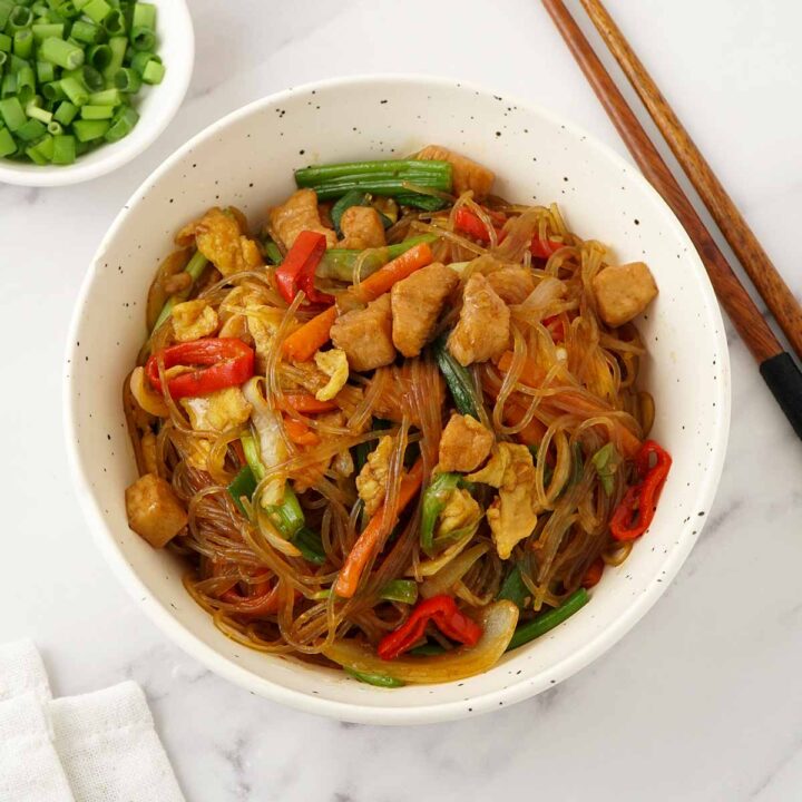 Simple Glass Noodle Stir Fry - Khin's Kitchen
