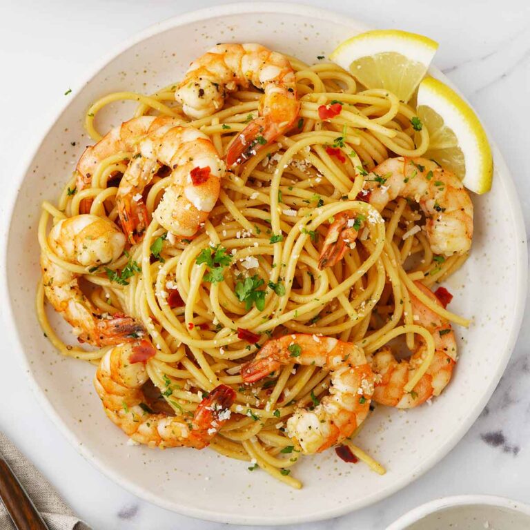 Spicy Garlic Prawn Pasta - Khin's Kitchen