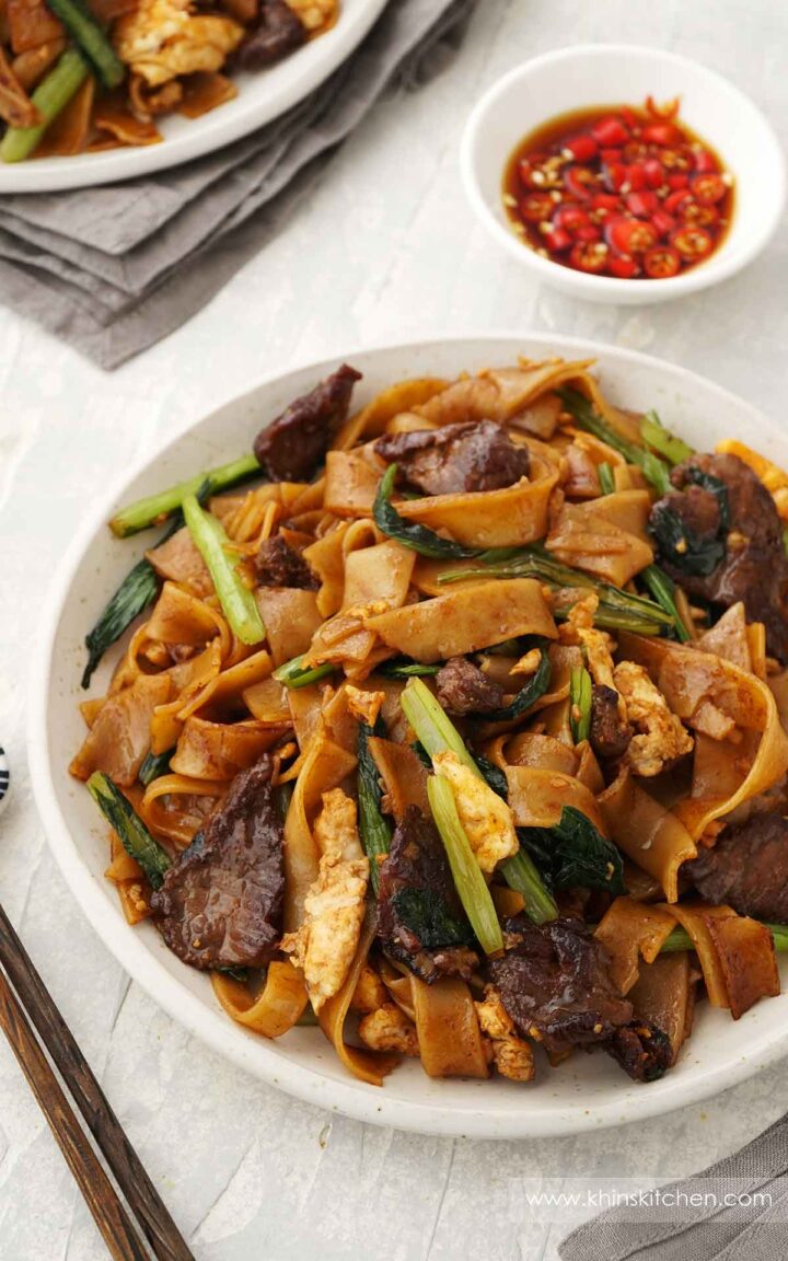 Easy Beef Pad See Ew ( Thai Stir Fried Rice Noodle ) Khin's Kitchen